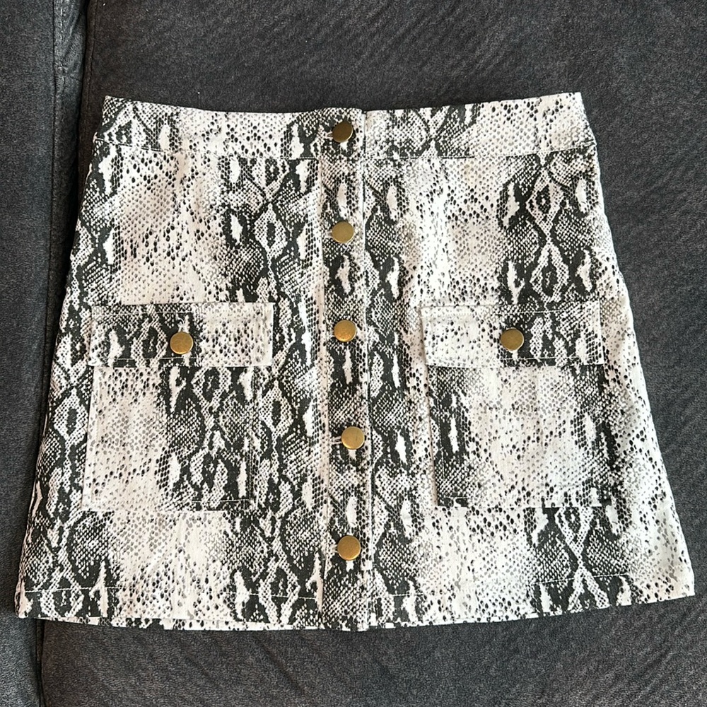 Fashion Nova Snakeskin Mini Skirt